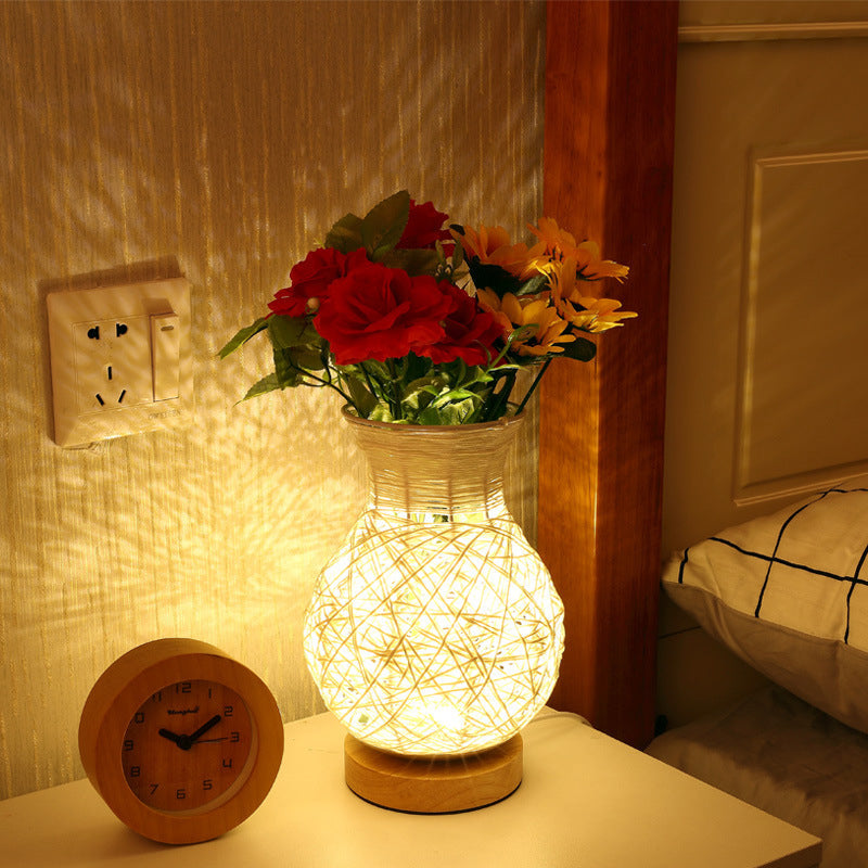 Moderne Rattan Kreative Vase Design LED Tischlampe