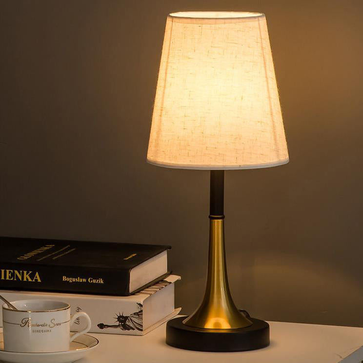 Zeitgenössische Nordische Eisen Zylinder 1-Licht Tischlampe Für Schlafzimmer