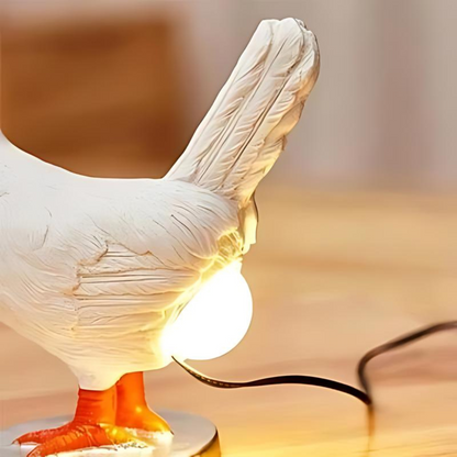 EggGlow Tischlampe – Charmante Hühnerform mit warmem LED Licht