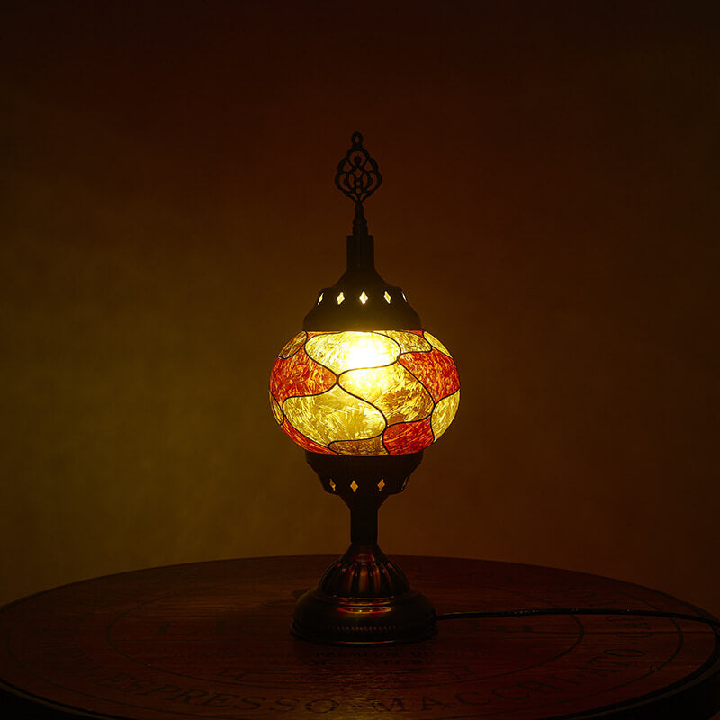 Vintage Türkische Emaille Eisen 1-Licht Tischlampe