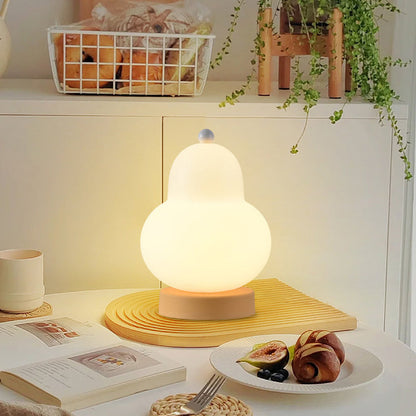 Zeitgenössische Kreative Pear Kunststoffharz LED Tischlampe Für Wohnzimmer