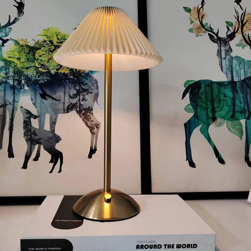 Moderne Minimalistische Pilz Runde Kunststoff Metall LED Tischlampe Für Schlafzimmer