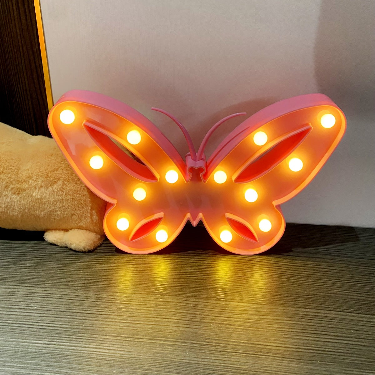 Moderne Art Deco Schmetterlingsform LED Nachtlicht Tischlampe für das Schlafzimmer