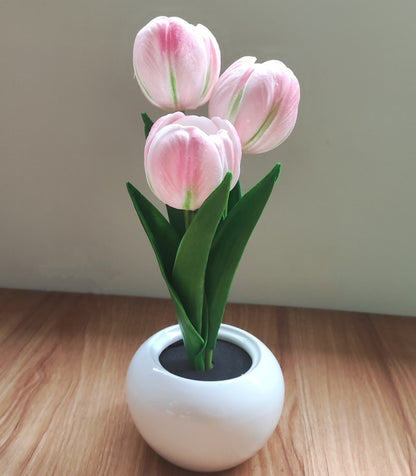 Moderne Art Deco Tulpenstrauß PU Keramik LED Tischlampe für das Schlafzimmer