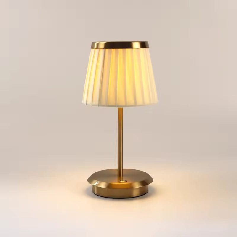 LumiSérénité – Zeitlos elegante Lampe