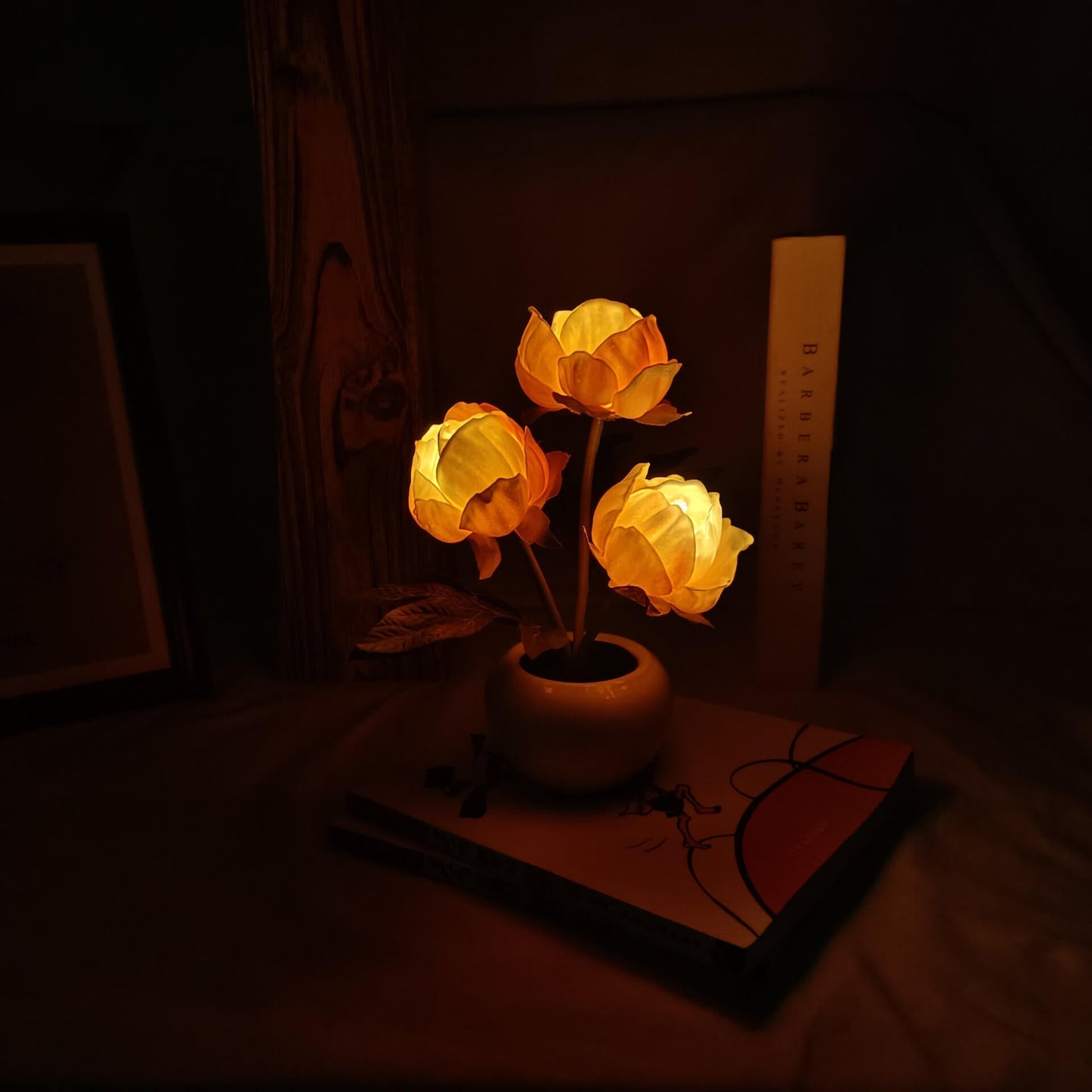 Moderne kreative Simulation Tulpen-Pfingstrose LED Nachtlicht Tischlampe