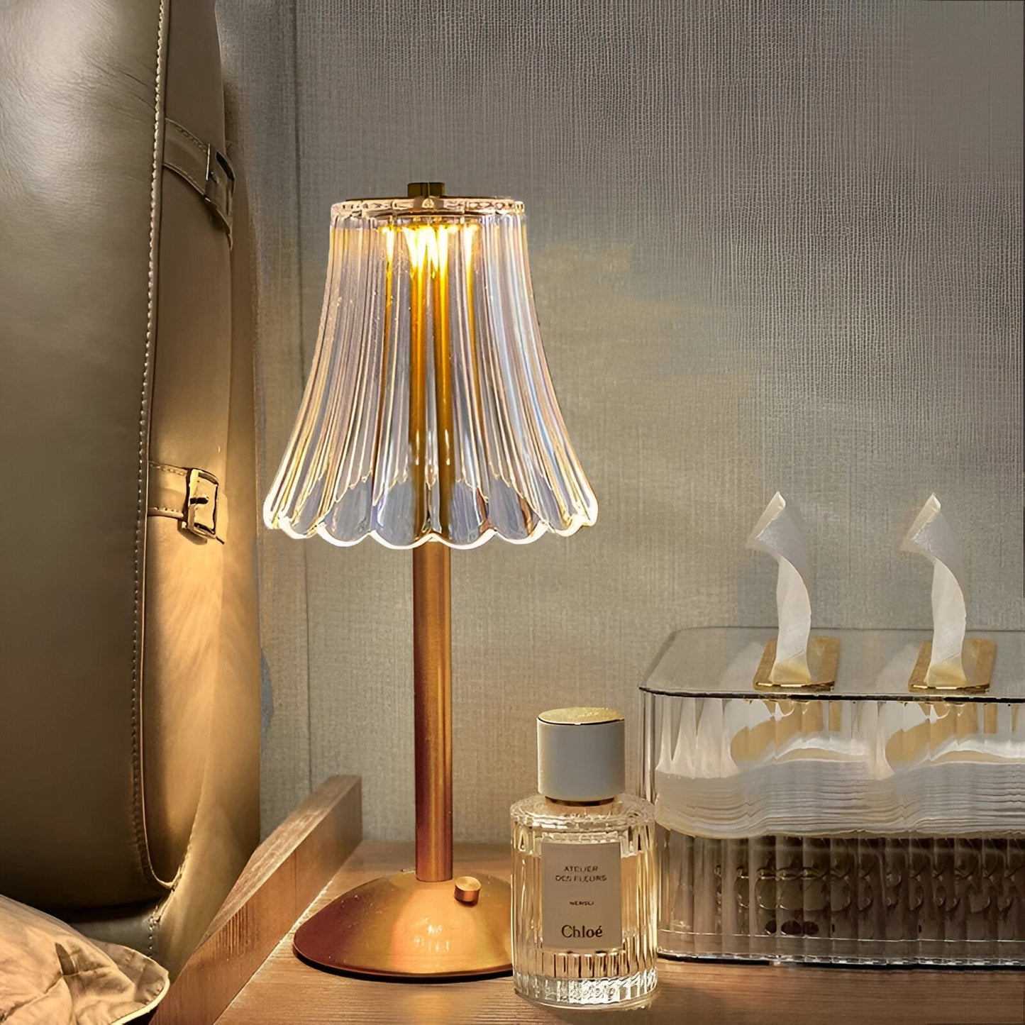 EleGlow - Vintage-inspirierte kabellose Tischlampe