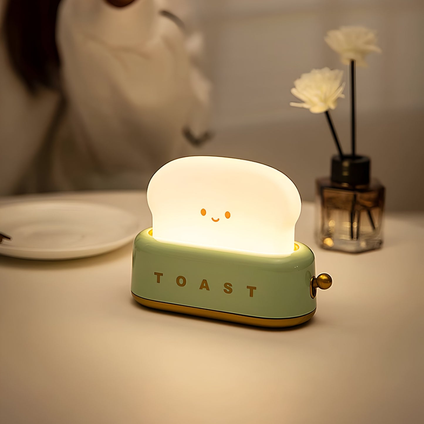 TinyToast Tischlampe - Tragbares Brotbackautomaten-Nachtlicht - Dimmbare LED-Lampe