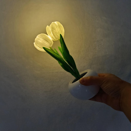 Moderne kreative Simulation Tulpen-Pfingstrose LED Nachtlicht Tischlampe