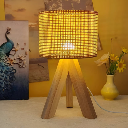 Rattan Tischlampe mit USB und LED - Stilvolles und Nachhaltiges Design