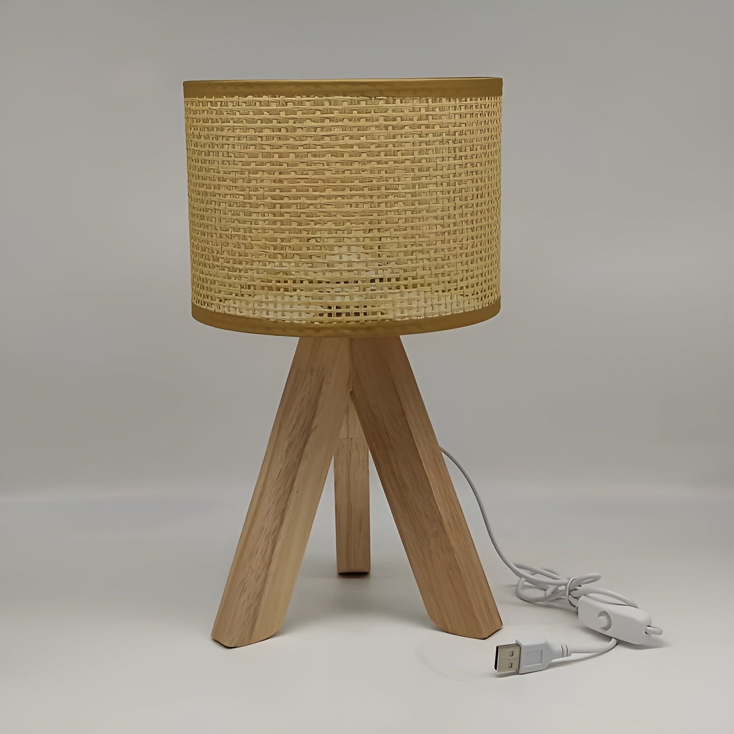 Rattan Tischlampe mit USB und LED - Stilvolles und Nachhaltiges Design