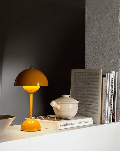 Mushlamp | Tischlampe mit Retro-Lampeschirm