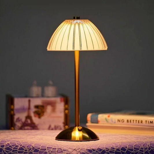 – Elegante und moderne Tischlampe