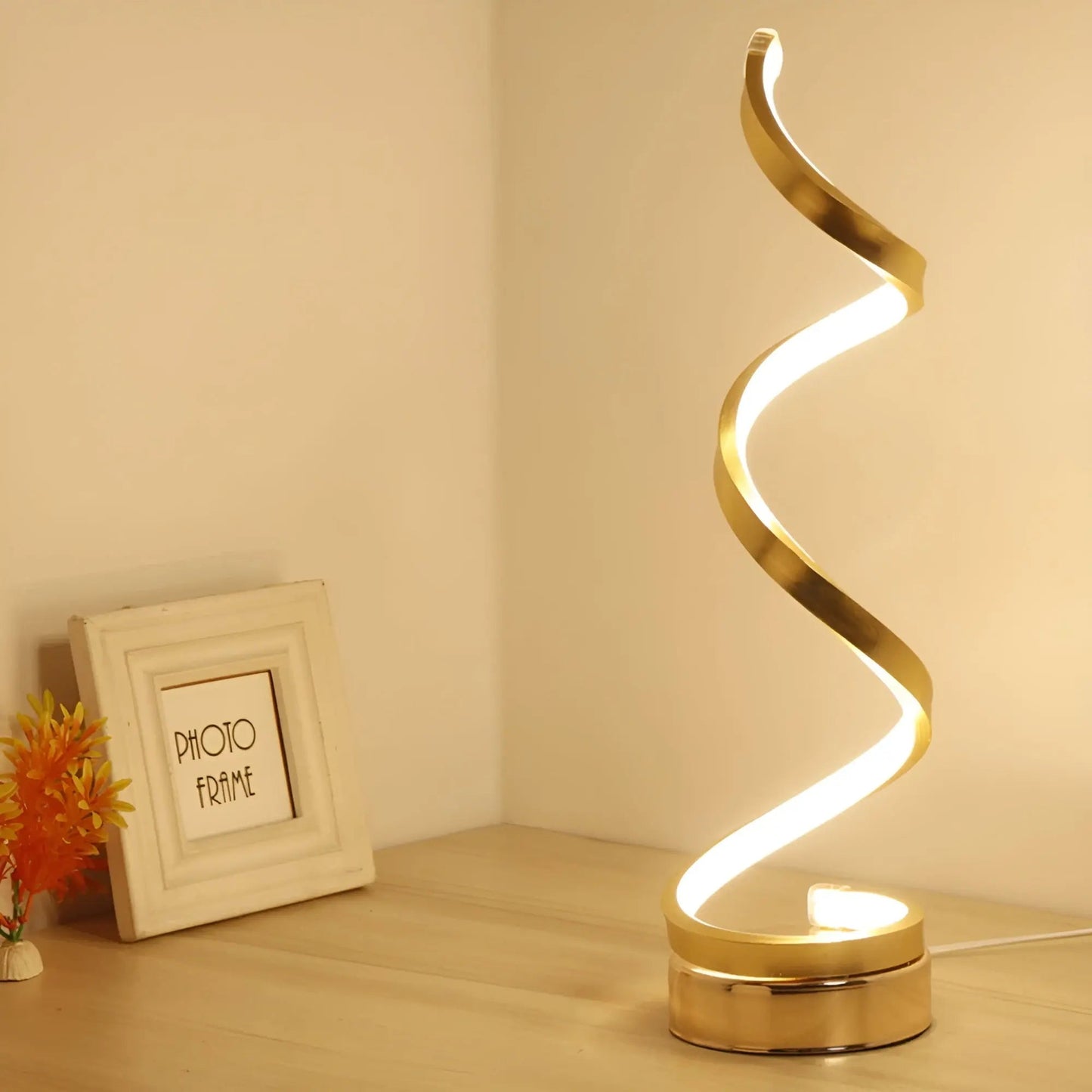 Elegante Spiral Glow LED Schreibtischlampe – Energieeffizient, Nachhaltig & Augenfreundliches Design